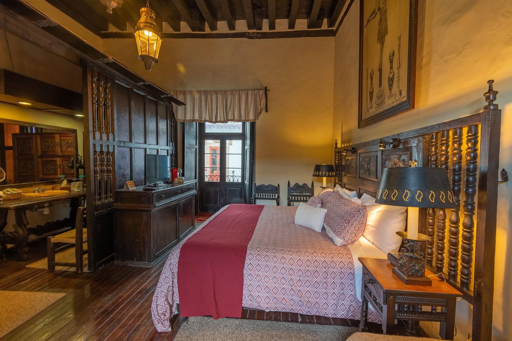 Hotel Mansion Iturbe Pátzcuaro Buitenkant foto