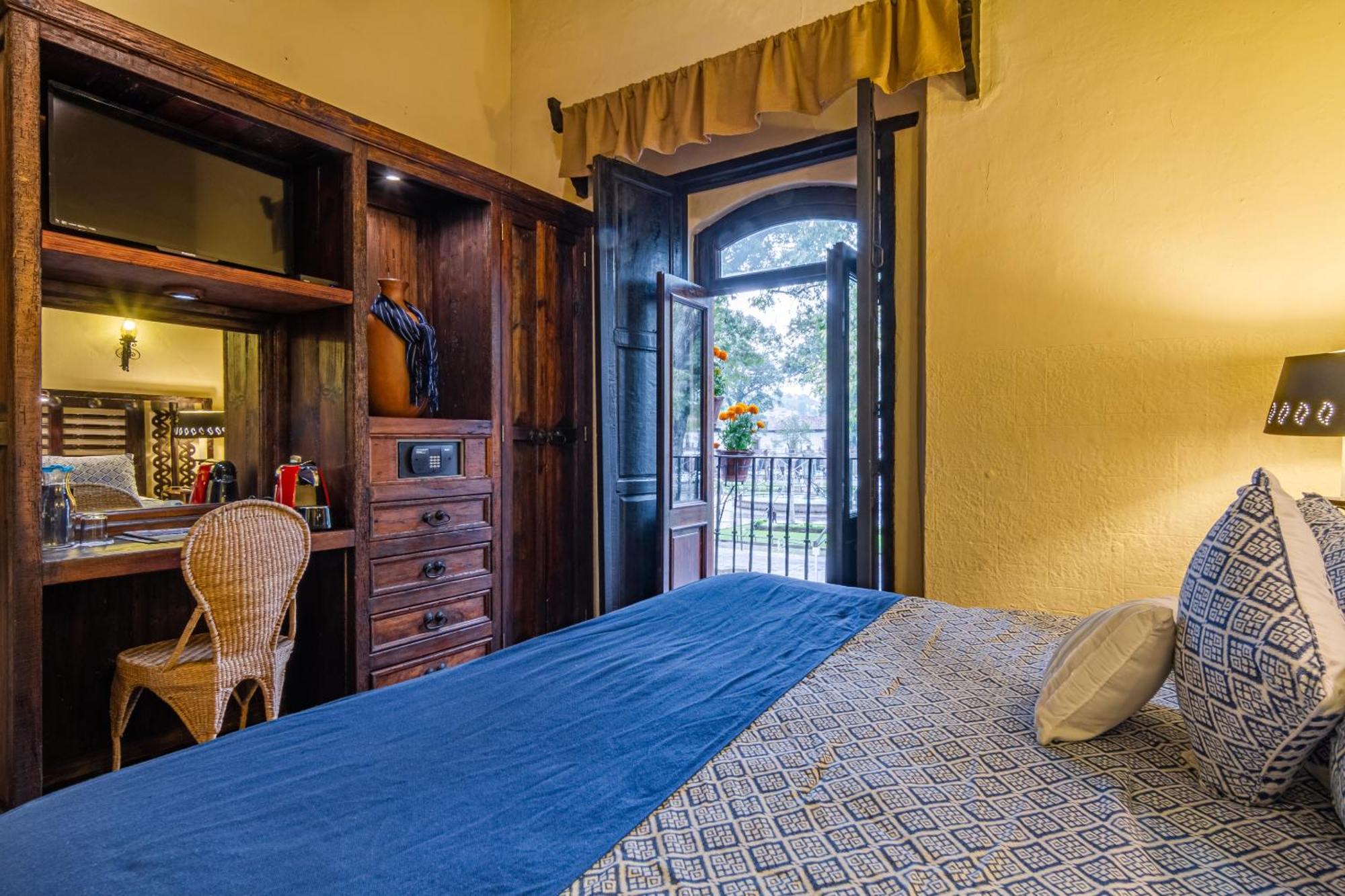 Hotel Mansion Iturbe Pátzcuaro Buitenkant foto