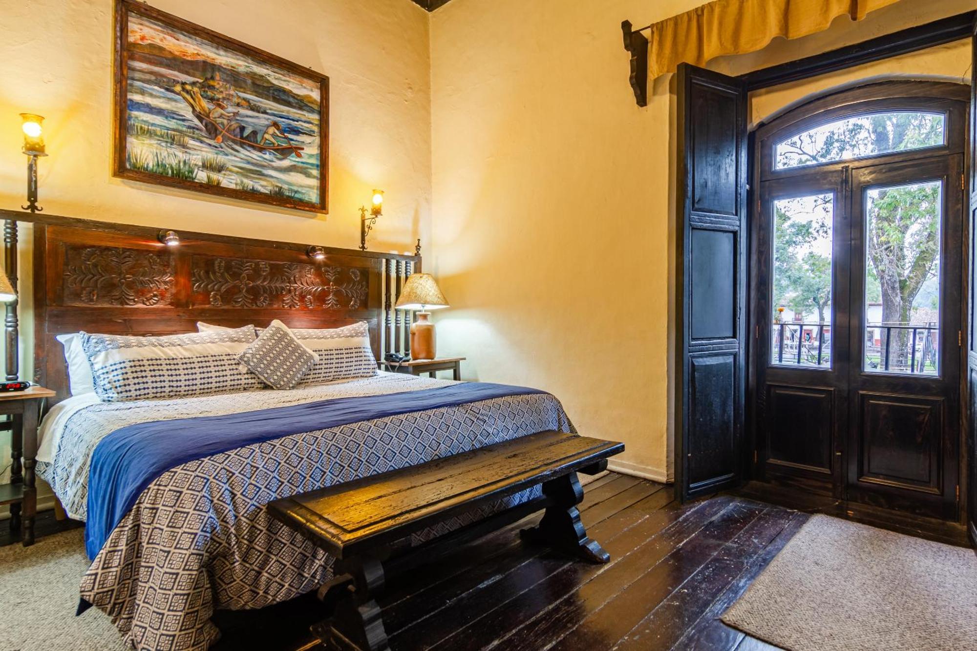 Hotel Mansion Iturbe Pátzcuaro Buitenkant foto