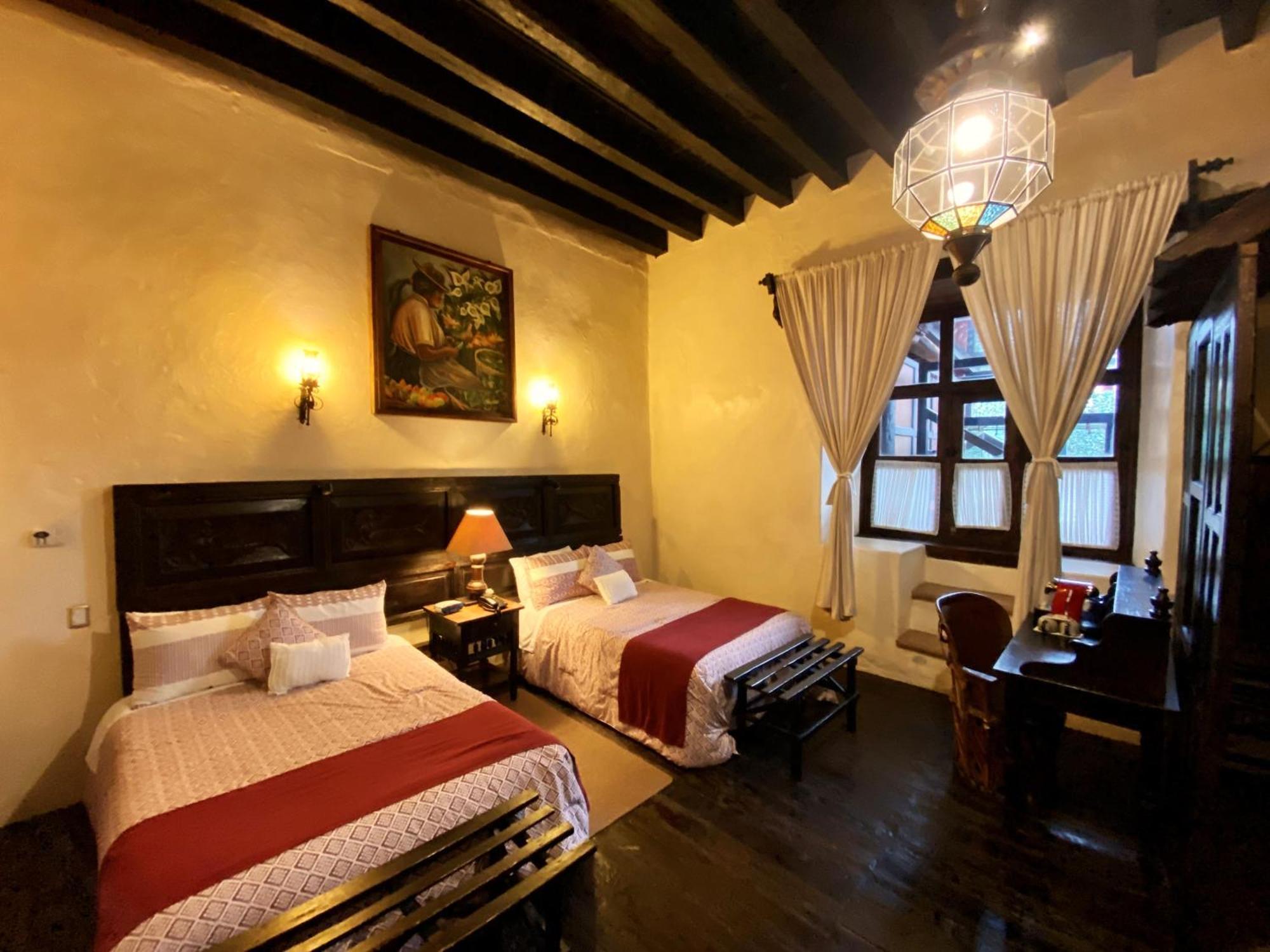 Hotel Mansion Iturbe Pátzcuaro Buitenkant foto