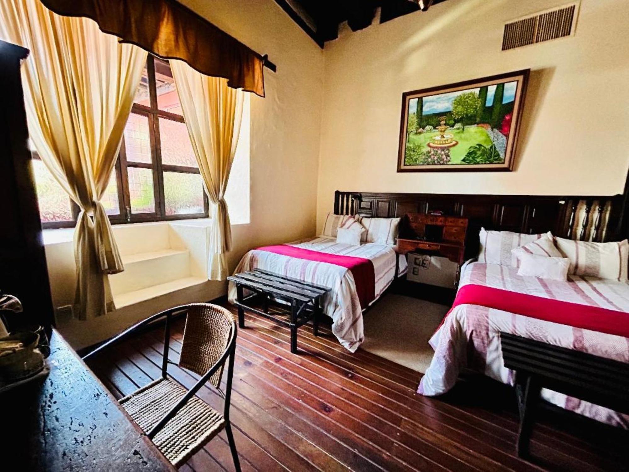 Hotel Mansion Iturbe Pátzcuaro Buitenkant foto