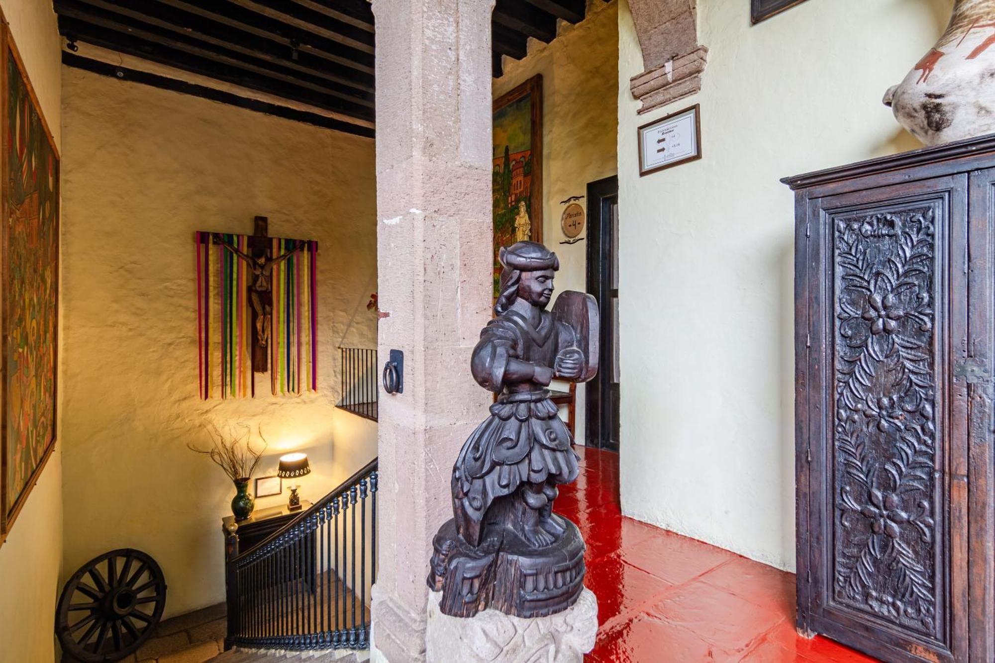 Hotel Mansion Iturbe Pátzcuaro Buitenkant foto