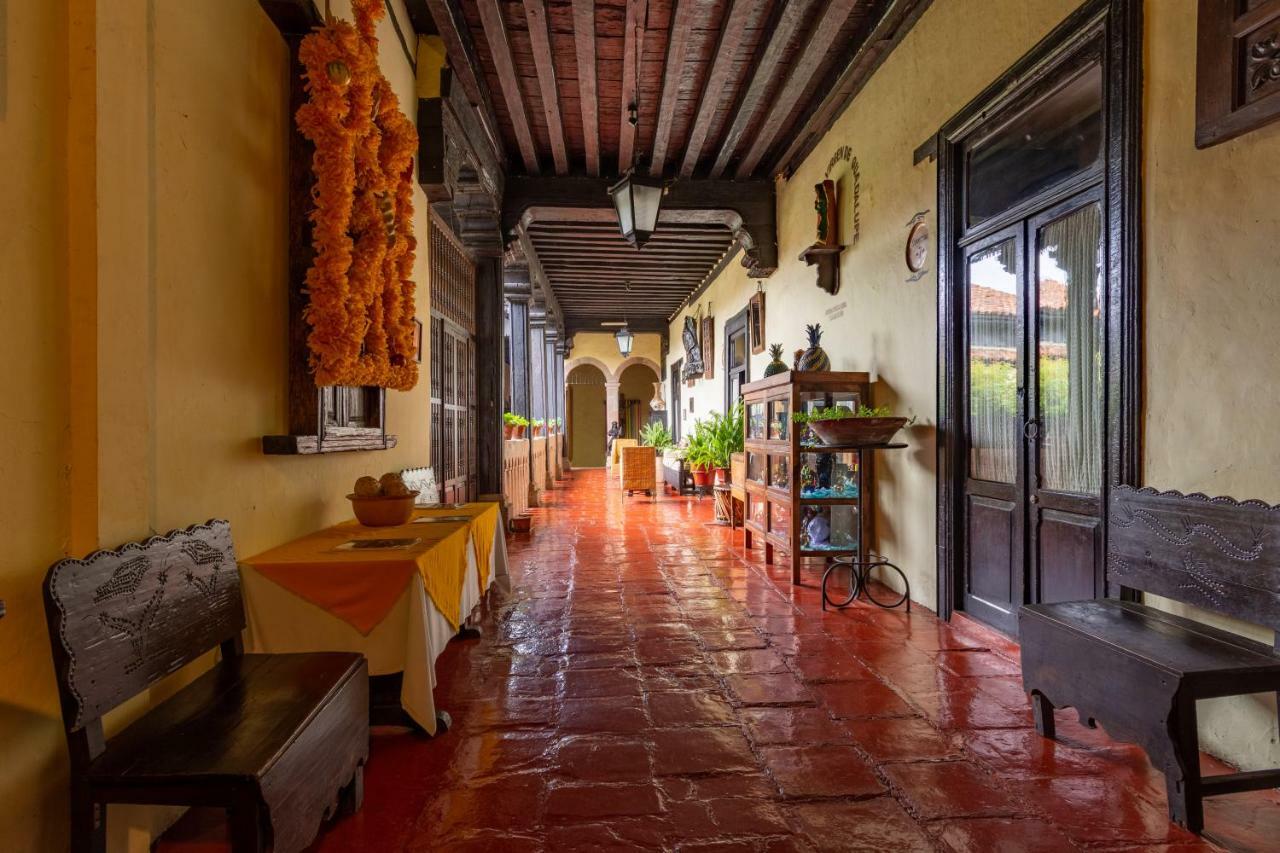 Hotel Mansion Iturbe Pátzcuaro Buitenkant foto