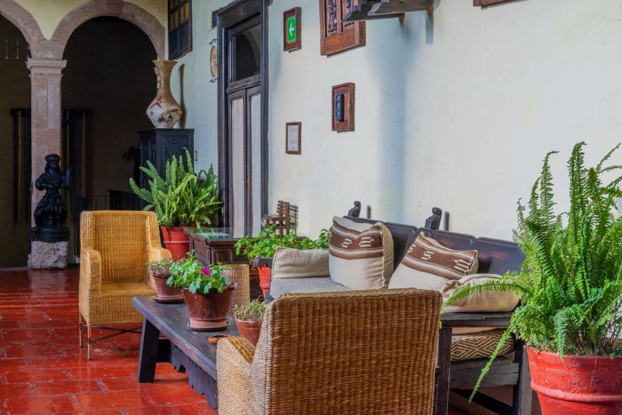 Hotel Mansion Iturbe Pátzcuaro Buitenkant foto